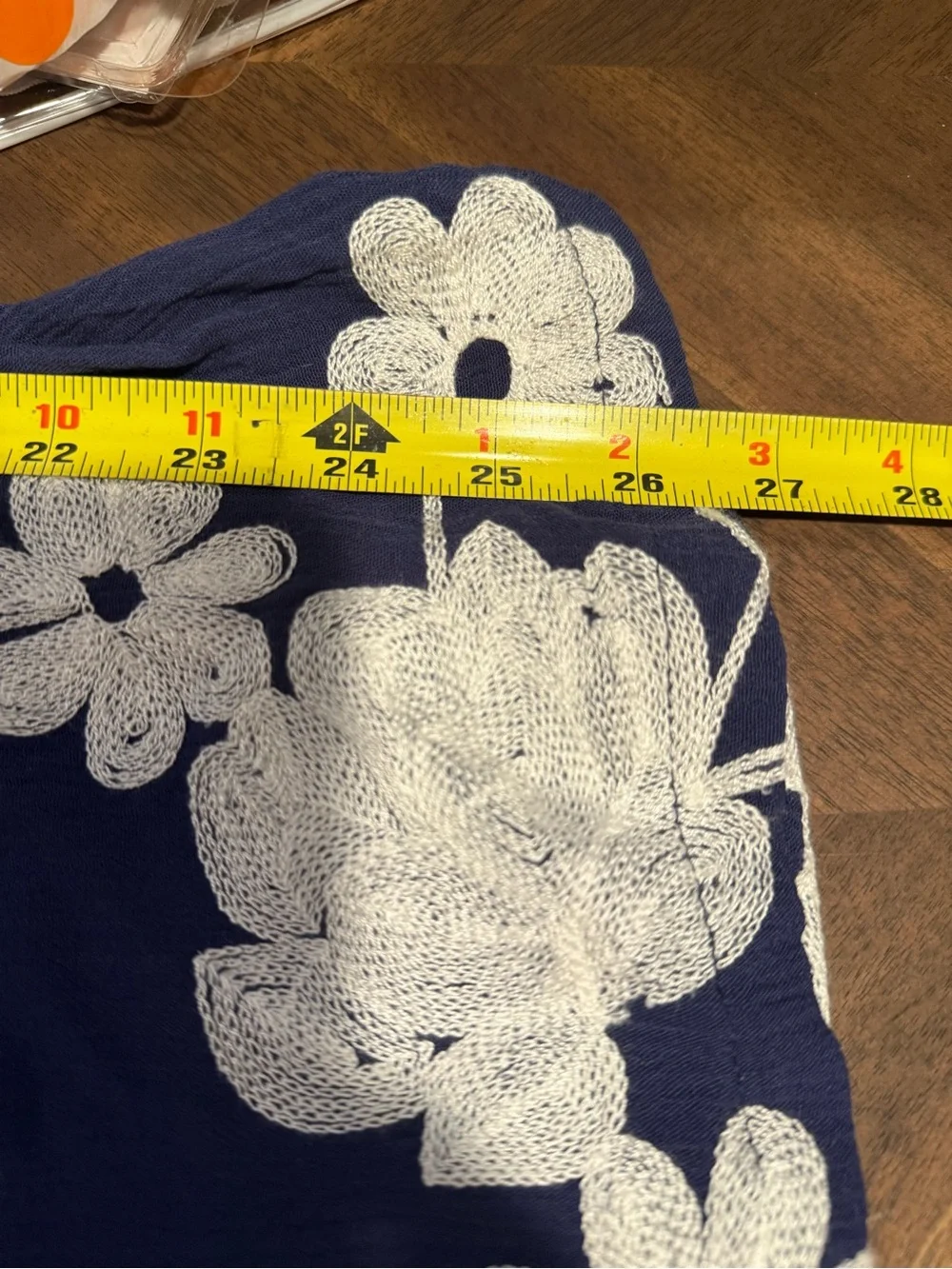 Liv Los Angeles, Embroidered Floral Wide Leg Pants Navy Blue, Size Medium NWT